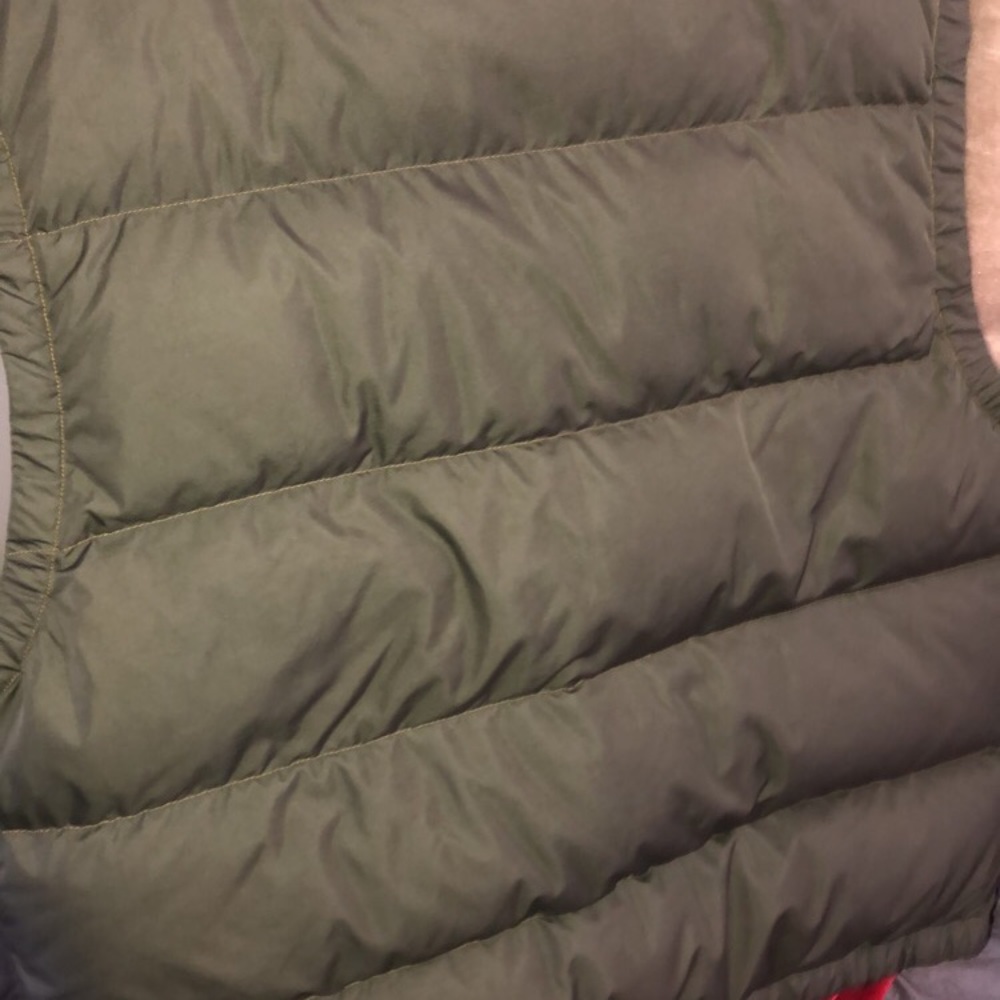 BRAND NEW POLO PUFFY VEST - Picture 3 of 3